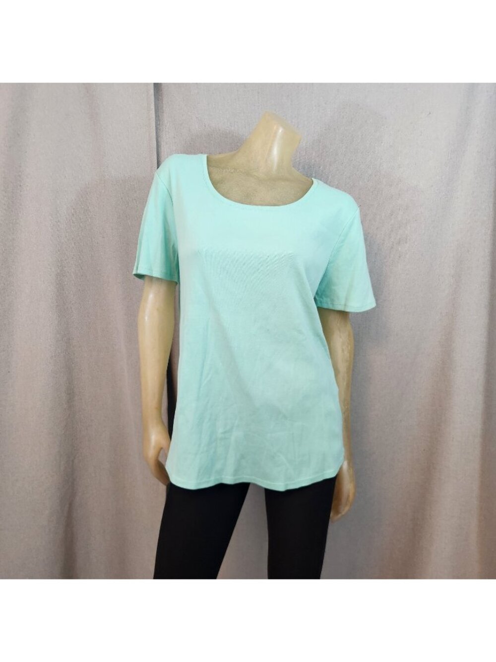 Chicos Ultimate Tee Solid Green Round Neck SS Top Blouse Shirt Size 3 XLARGE NEW